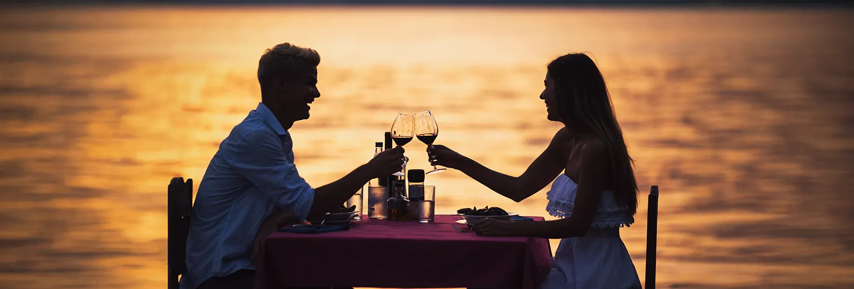 An elegant table setting for fine dining at Governor's Collection